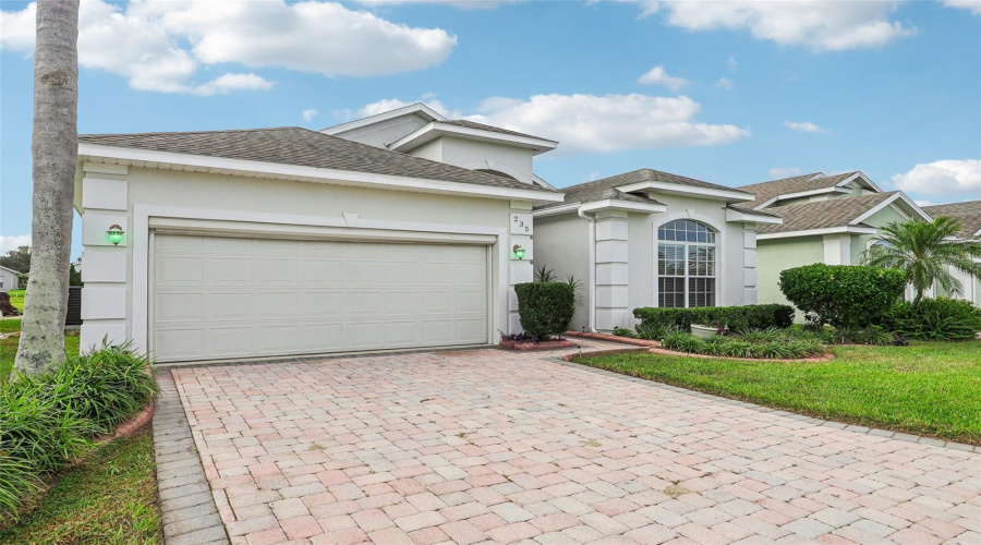 DAVENPORT, Florida 33837, 3 Bedrooms Bedrooms, ,2 BathroomsBathrooms,Residential,For Sale,ROYAL PALM,0,MFRO6255025