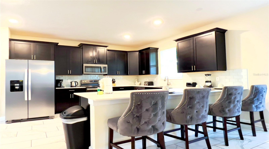 DAVENPORT, Florida 33896, 6 Bedrooms Bedrooms, ,6 BathroomsBathrooms,Residential,For Sale,PEBBLE BEACH,0,MFRO6239758