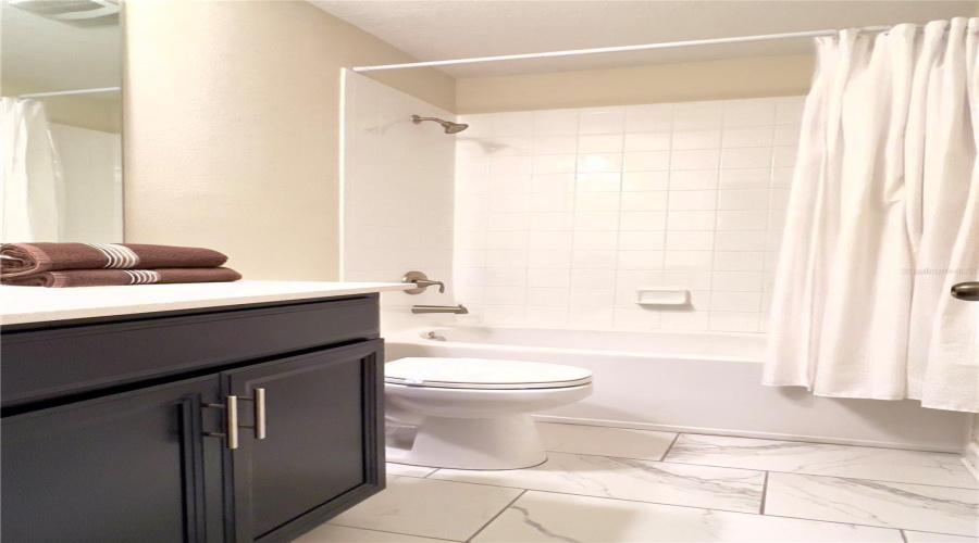 DAVENPORT, Florida 33896, 6 Bedrooms Bedrooms, ,6 BathroomsBathrooms,Residential,For Sale,PEBBLE BEACH,0,MFRO6239758