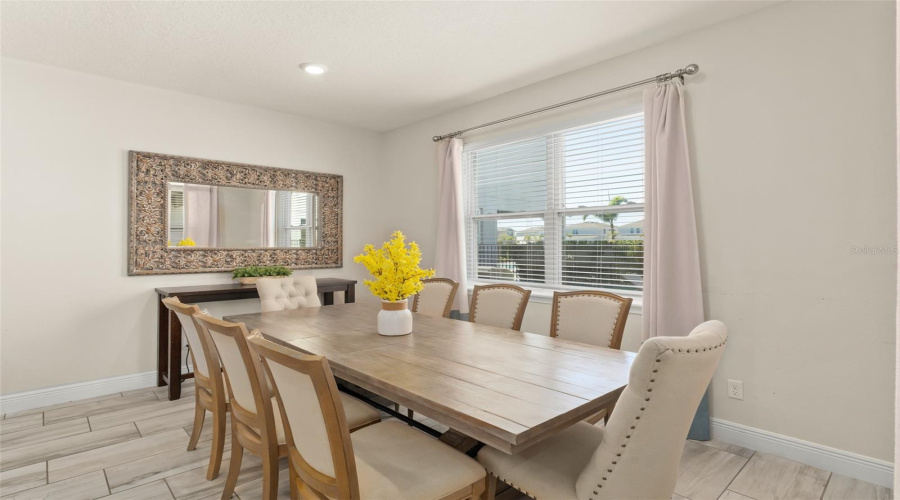 Kissimmee, Florida 34747, 5 Bedrooms Bedrooms, ,5 Bathroomsbathrooms,Residential,For Sale,Auburn,Mfro6287819