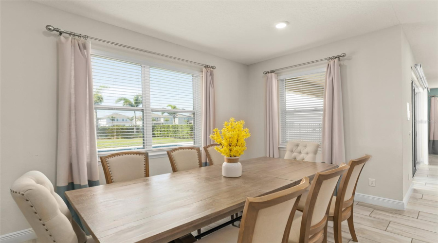 Kissimmee, Florida 34747, 5 Bedrooms Bedrooms, ,5 Bathroomsbathrooms,Residential,For Sale,Auburn,Mfro6287819