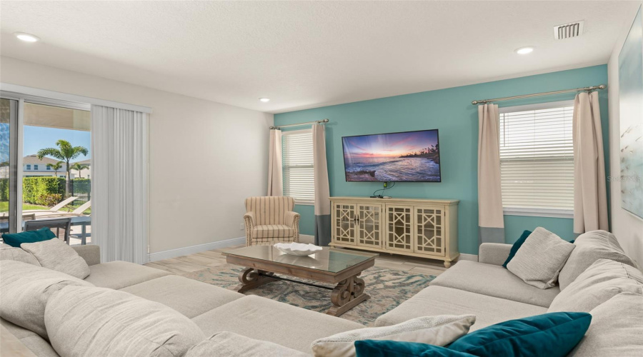 Kissimmee, Florida 34747, 5 Bedrooms Bedrooms, ,5 Bathroomsbathrooms,Residential,For Sale,Auburn,Mfro6287819
