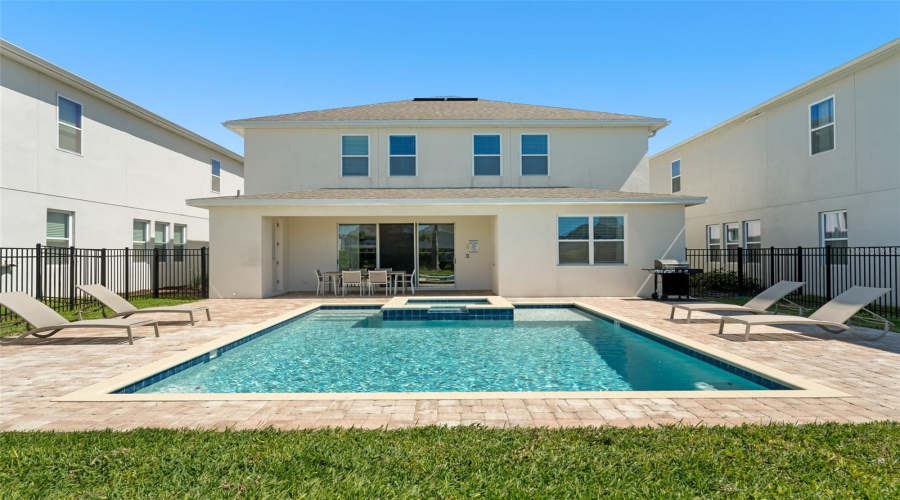 Kissimmee, Florida 34747, 5 Bedrooms Bedrooms, ,5 Bathroomsbathrooms,Residential,For Sale,Auburn,Mfro6287819