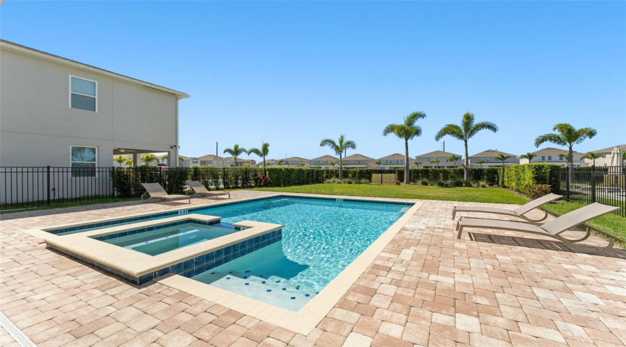 Kissimmee, Florida 34747, 5 Bedrooms Bedrooms, ,5 Bathroomsbathrooms,Residential,For Sale,Auburn,Mfro6287819