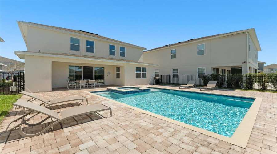 Kissimmee, Florida 34747, 5 Bedrooms Bedrooms, ,5 Bathroomsbathrooms,Residential,For Sale,Auburn,Mfro6287819