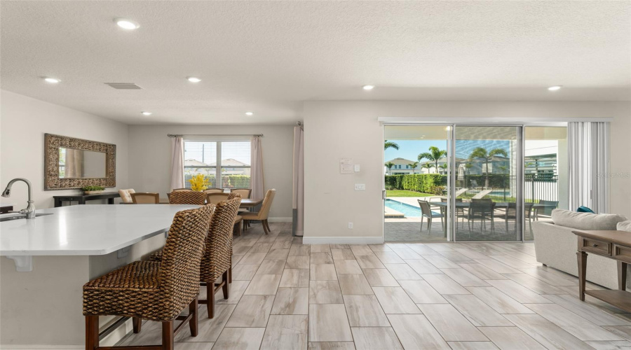 Kissimmee, Florida 34747, 5 Bedrooms Bedrooms, ,5 Bathroomsbathrooms,Residential,For Sale,Auburn,Mfro6287819
