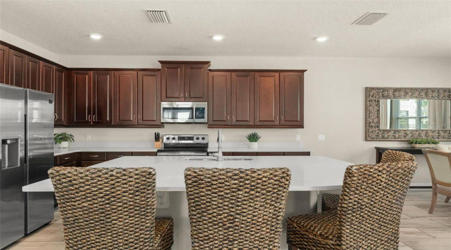Kissimmee, Florida 34747, 5 Bedrooms Bedrooms, ,5 Bathroomsbathrooms,Residential,For Sale,Auburn,Mfro6287819