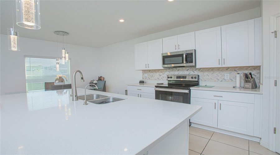 Kitchen / Granite Countertops