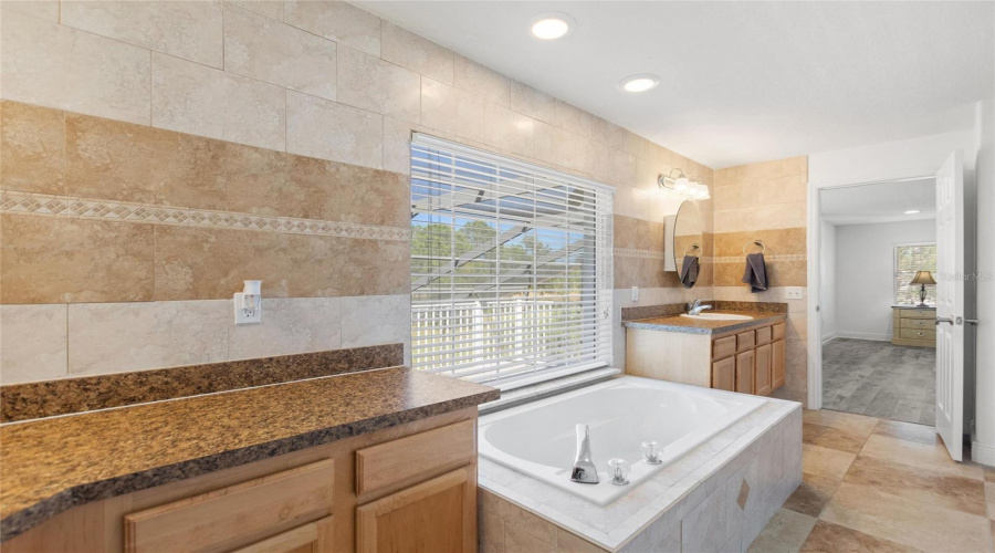 Davenport, Florida 33897, 4 Bedrooms Bedrooms, ,4 Bathroomsbathrooms,Residential,For Sale,Hidden Palms,Mfrs5122581