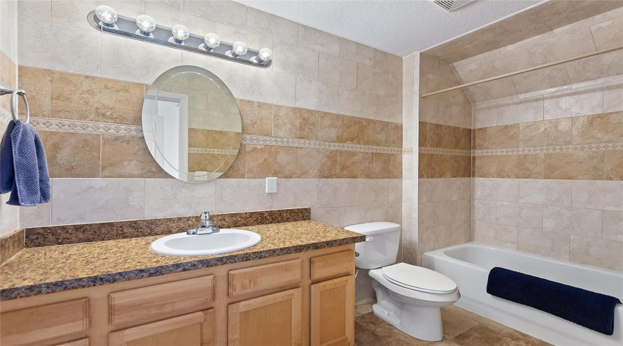 Davenport, Florida 33897, 4 Bedrooms Bedrooms, ,4 Bathroomsbathrooms,Residential,For Sale,Hidden Palms,Mfrs5122581