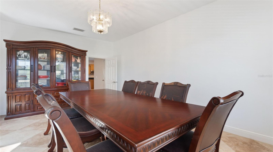 Davenport, Florida 33897, 4 Bedrooms Bedrooms, ,4 Bathroomsbathrooms,Residential,For Sale,Hidden Palms,Mfrs5122581