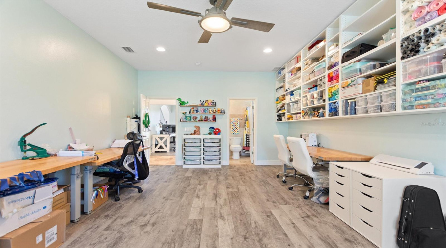 Davenport, Florida 33897, 4 Bedrooms Bedrooms, ,4 Bathroomsbathrooms,Residential,For Sale,Hidden Palms,Mfrs5122581
