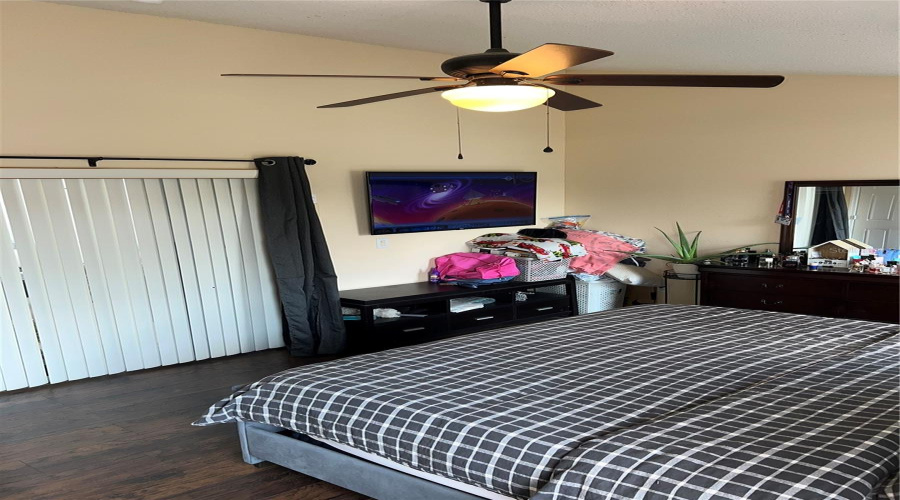 Kissimmee, Florida 34747, 4 Bedrooms Bedrooms, ,3 Bathroomsbathrooms,Residential,For Sale,Autumn Creek,Mfrs5122557