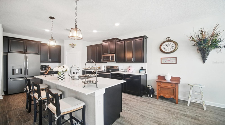 Davenport, Florida 33896, 4 Bedrooms Bedrooms, ,2 Bathroomsbathrooms,Residential,For Sale,Trappers Trail,Mfrs5122584