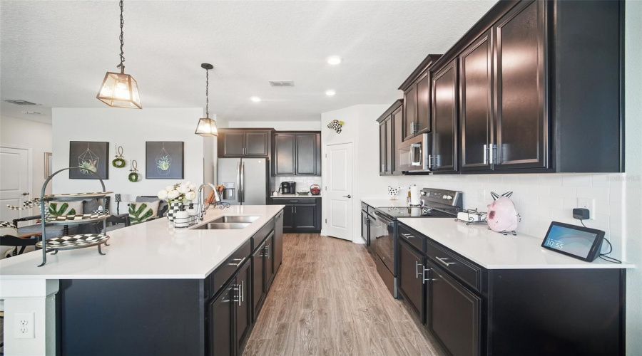Davenport, Florida 33896, 4 Bedrooms Bedrooms, ,2 Bathroomsbathrooms,Residential,For Sale,Trappers Trail,Mfrs5122584