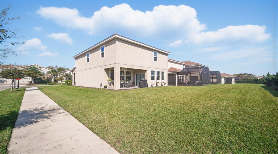 Davenport, Florida 33896, 4 Bedrooms Bedrooms, ,2 Bathroomsbathrooms,Residential,For Sale,Trappers Trail,Mfrs5122584