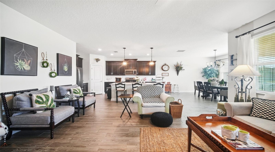 Davenport, Florida 33896, 4 Bedrooms Bedrooms, ,2 Bathroomsbathrooms,Residential,For Sale,Trappers Trail,Mfrs5122584