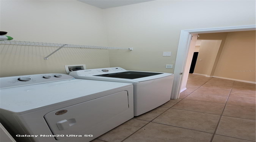 Davenport, Florida 33837, 4 Bedrooms Bedrooms, ,3 Bathroomsbathrooms,Residential,For Sale,Wildflower,Mfrtb8361257