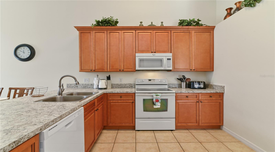 Davenport, Florida 33897, 4 Bedrooms Bedrooms, ,3 Bathroomsbathrooms,Residential,For Sale,Cordova Ave,Mfrs5122544