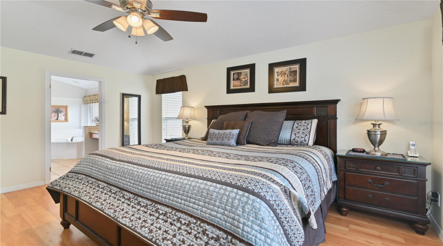 Davenport, Florida 33897, 4 Bedrooms Bedrooms, ,3 Bathroomsbathrooms,Residential,For Sale,Cordova Ave,Mfrs5122544
