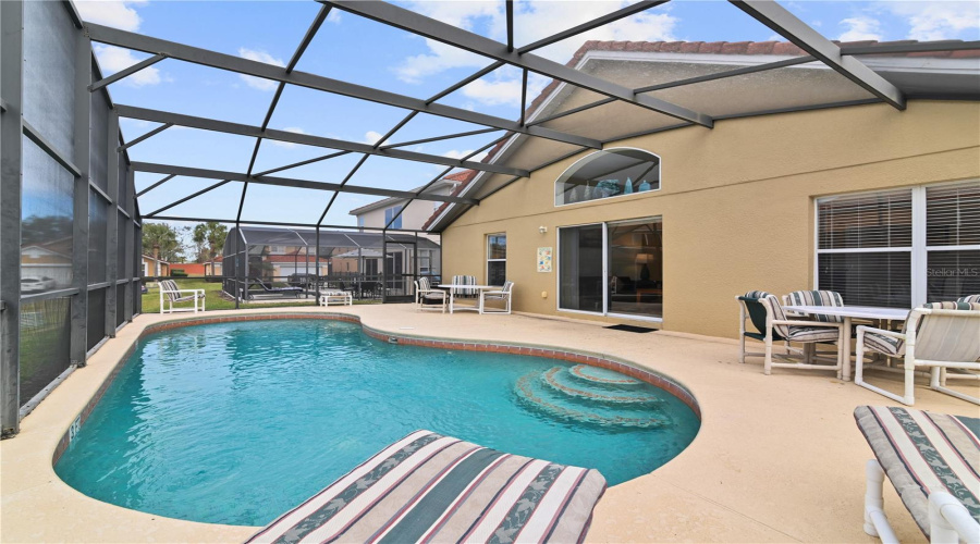 Davenport, Florida 33897, 4 Bedrooms Bedrooms, ,3 Bathroomsbathrooms,Residential,For Sale,Cordova Ave,Mfrs5122544