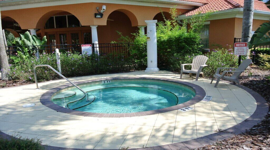 Davenport, Florida 33897, 4 Bedrooms Bedrooms, ,3 Bathroomsbathrooms,Residential,For Sale,Cordova Ave,Mfrs5122544