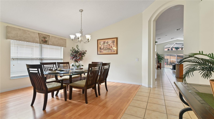 Davenport, Florida 33897, 4 Bedrooms Bedrooms, ,3 Bathroomsbathrooms,Residential,For Sale,Cordova Ave,Mfrs5122544