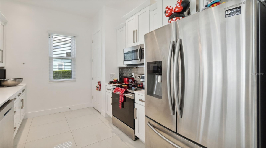 Reunion, Florida 34747, 4 Bedrooms Bedrooms, ,3 Bathroomsbathrooms,Residential,For Sale,Fairview,Mfro6290066