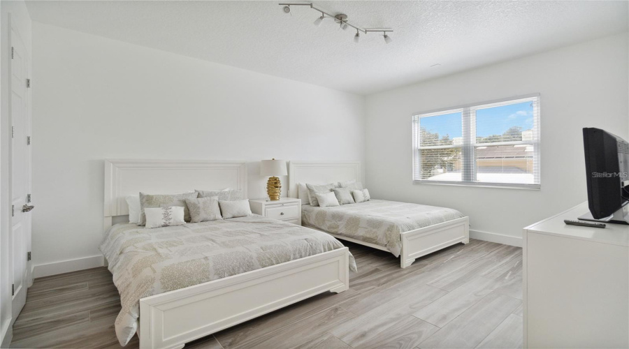 Reunion, Florida 34747, 4 Bedrooms Bedrooms, ,3 Bathroomsbathrooms,Residential,For Sale,Fairview,Mfro6290066