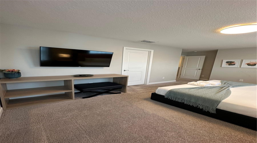 Kissimmee, Florida 34747, 4 Bedrooms Bedrooms, ,4 Bathroomsbathrooms,Residential,For Sale,Formosa Valley,Mfro6290210