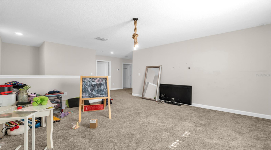 Davenport, Florida 33837, 4 Bedrooms Bedrooms, ,2 Bathroomsbathrooms,Residential,For Sale,Taft Dr,Mfrs5122721