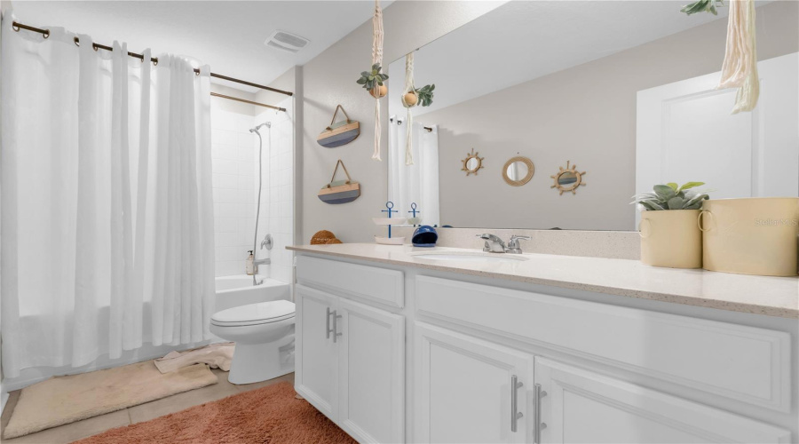 Davenport, Florida 33837, 4 Bedrooms Bedrooms, ,2 Bathroomsbathrooms,Residential,For Sale,Taft Dr,Mfrs5122721