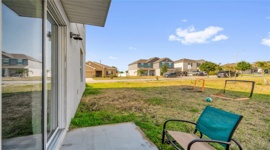 Davenport, Florida 33837, 4 Bedrooms Bedrooms, ,2 Bathroomsbathrooms,Residential,For Sale,Taft Dr,Mfrs5122721