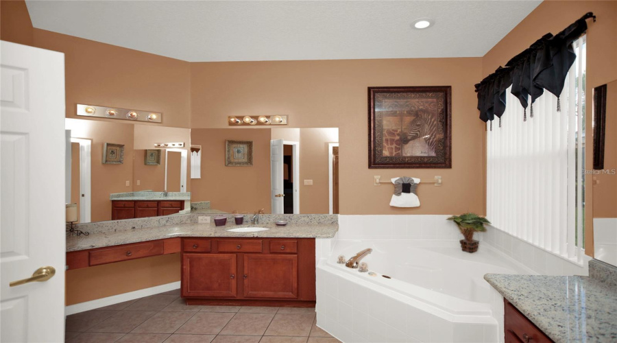 Davenport, Florida 33897, 6 Bedrooms Bedrooms, ,5 Bathroomsbathrooms,Residential,For Sale,Montara,Mfrp4934126