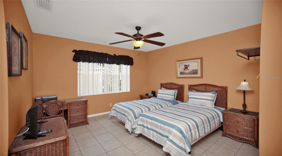 Davenport, Florida 33897, 6 Bedrooms Bedrooms, ,5 Bathroomsbathrooms,Residential,For Sale,Montara,Mfrp4934126