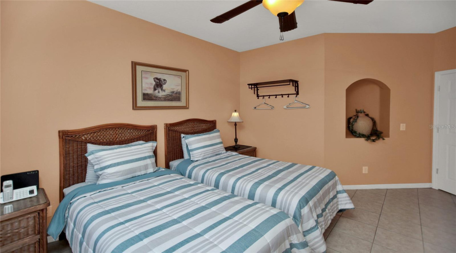 Davenport, Florida 33897, 6 Bedrooms Bedrooms, ,5 Bathroomsbathrooms,Residential,For Sale,Montara,Mfrp4934126
