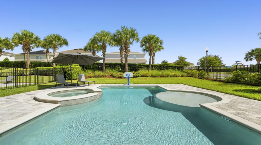 Kissimmee, Florida 34747, 5 Bedrooms Bedrooms, ,4 Bathroomsbathrooms,Residential,For Sale,Fairfax,Mfro6290194