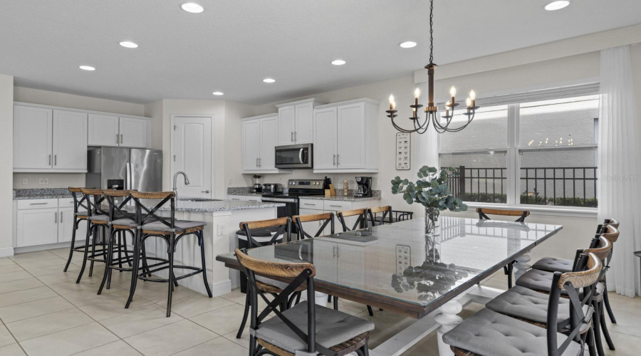 Kissimmee, Florida 34747, 5 Bedrooms Bedrooms, ,4 Bathroomsbathrooms,Residential,For Sale,Fairfax,Mfro6290194