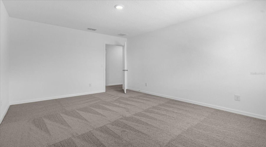 DAVENPORT, Florida 33896, 5 Bedrooms Bedrooms, ,4 BathroomsBathrooms,Residential,For Sale,LANCASHIRE,0,MFRO6290316