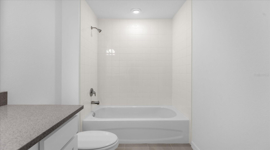 DAVENPORT, Florida 33896, 5 Bedrooms Bedrooms, ,4 BathroomsBathrooms,Residential,For Sale,LANCASHIRE,0,MFRO6290316