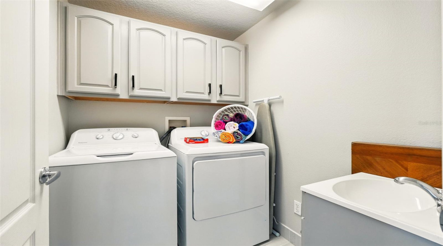 Davenport, Florida 33897, 4 Bedrooms Bedrooms, ,3 Bathroomsbathrooms,Residential,For Sale,Prestwick,Mfro6290172