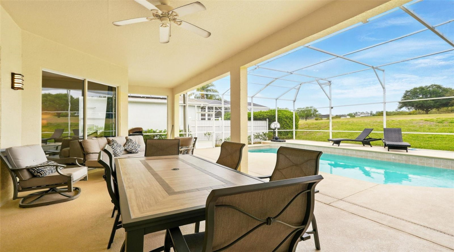 Davenport, Florida 33897, 4 Bedrooms Bedrooms, ,3 Bathroomsbathrooms,Residential,For Sale,Prestwick,Mfro6290172