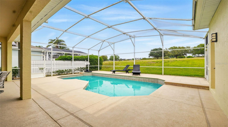 Davenport, Florida 33897, 4 Bedrooms Bedrooms, ,3 Bathroomsbathrooms,Residential,For Sale,Prestwick,Mfro6290172