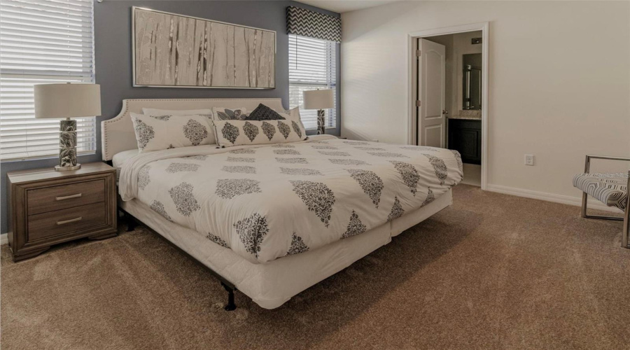 DAVENPORT, Florida 33837, 7 Bedrooms Bedrooms, ,5 BathroomsBathrooms,Residential,For Sale,BROAD OAK,0,MFRO6290248