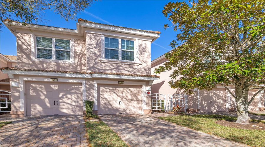 Davenport, Florida 33896, 3 Bedrooms Bedrooms, ,2 Bathroomsbathrooms,Residential,For Sale,Grady,Mfro6289142