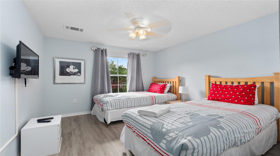 Kissimmee, Florida 34747, 3 Bedrooms Bedrooms, ,2 Bathroomsbathrooms,Residential,For Sale,Crystal Cove,Mfrs5122510