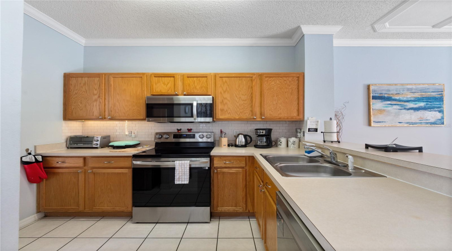 Kissimmee, Florida 34747, 3 Bedrooms Bedrooms, ,2 Bathroomsbathrooms,Residential,For Sale,Crystal Cove,Mfrs5122510