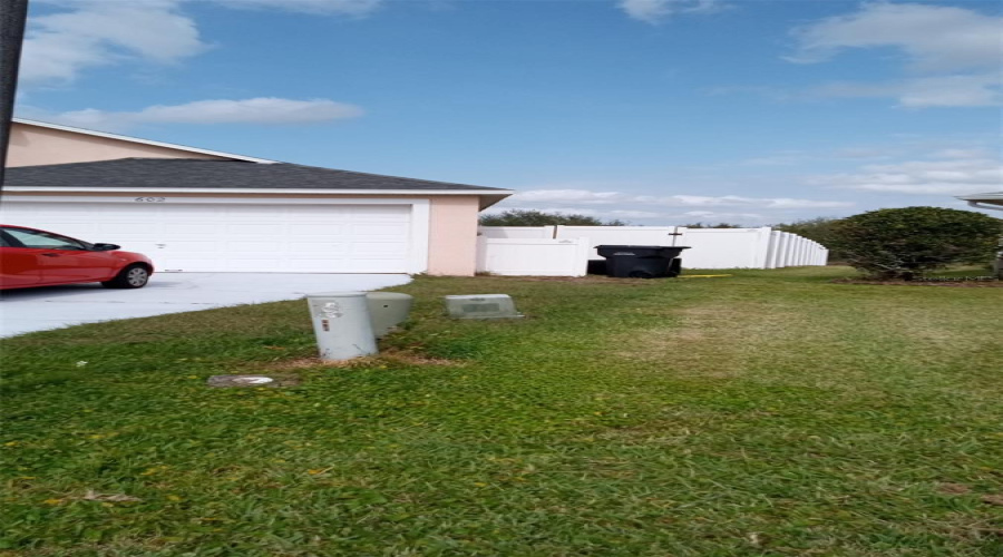 Davenport, Florida 33897, 4 Bedrooms Bedrooms, ,2 Bathroomsbathrooms,Residential,For Sale,Hillcrest,Mfrtb8361857