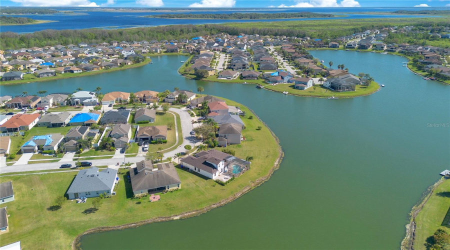 Kissimmee, Florida 34746, 5 Bedrooms Bedrooms, ,4 Bathroomsbathrooms,Residential,For Sale,Boat Launch,Mfro6290170