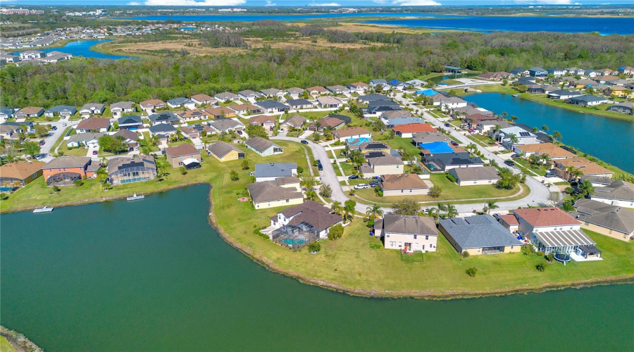 Kissimmee, Florida 34746, 5 Bedrooms Bedrooms, ,4 Bathroomsbathrooms,Residential,For Sale,Boat Launch,Mfro6290170